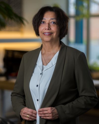 Melanie Schenker Secretaresse